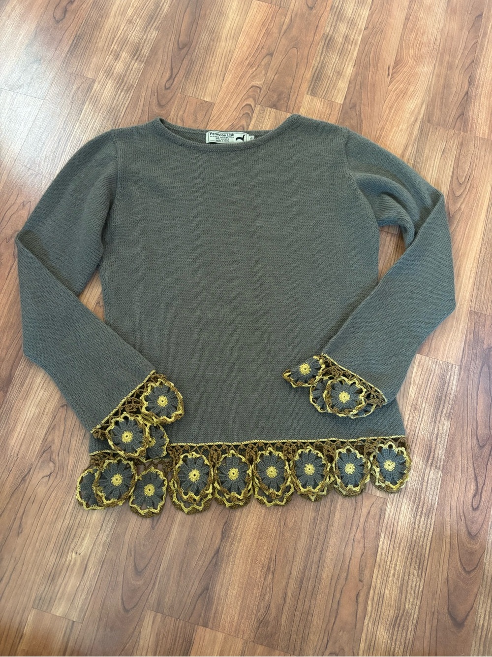 Vintage Peruvian Link 100% Alpaca Knit Top with Floral Crochet Border Size L